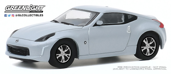 Greenlight 1:64 Hot Hatches Series 1 2020 Nissan 37OZ