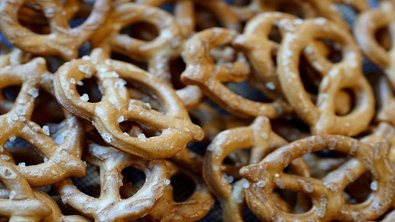 Honey Mustard Pretzel Pieces