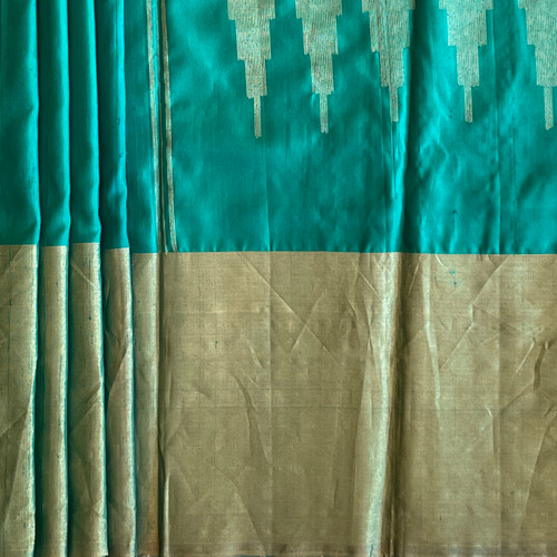 Green raw silk Kanchipuram     SAR00339