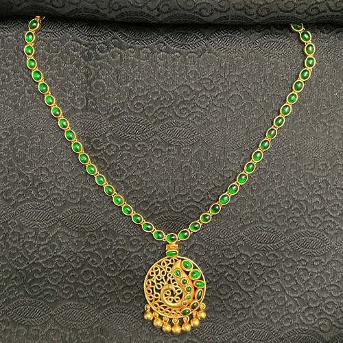 Green stone n Peacock.     GOL00175