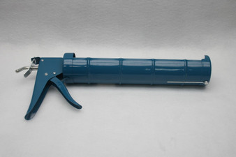 Quart Size Caulking Gun