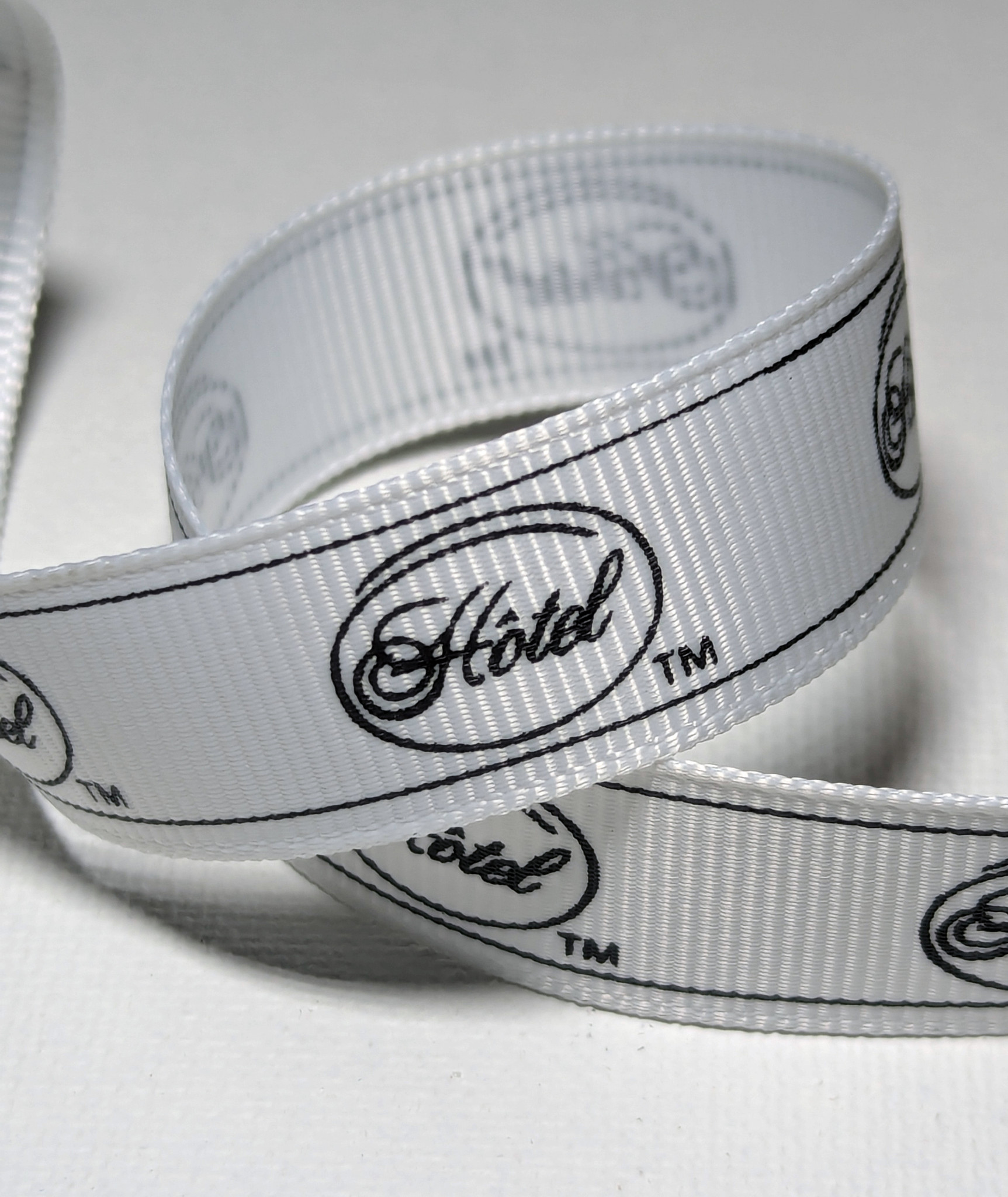 How to Use Corporate Logo Ribbons Effectively