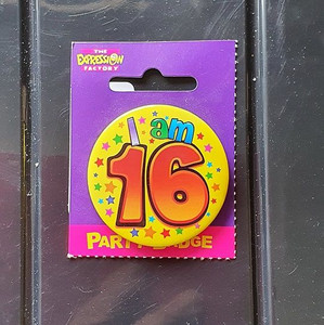 Badge 16 Small Yellow 55mm