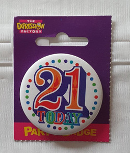 Badge 21 Today Small White 55mm