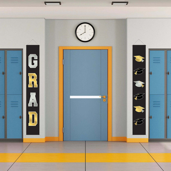 Grad Hanging Flag Decoration Set