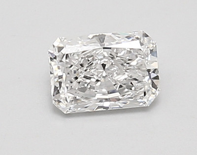 0.7-Carat Radiant Lab Grown Diamond