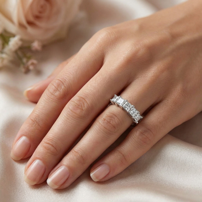 1Ct Princess Cut 7-Stone Diamond Wedding Ring Womens Band Gold Lab Grown