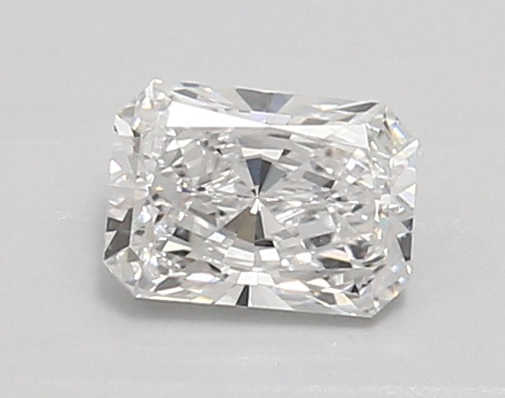 0.9-Carat Radiant Lab Grown Diamond