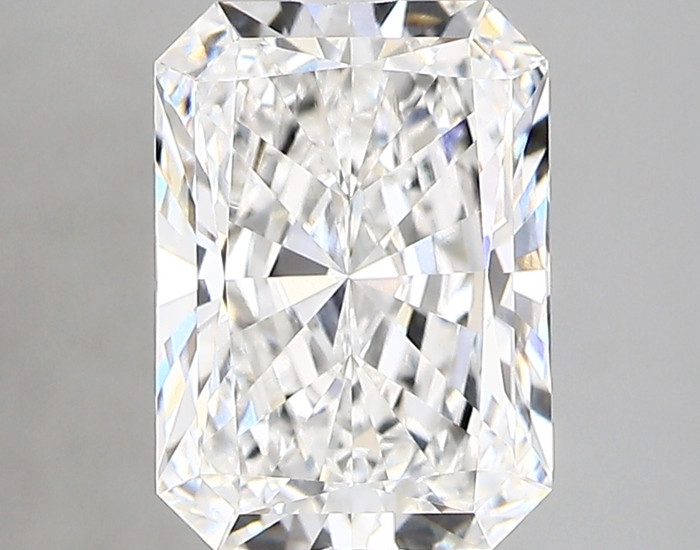 2.5-Carat Radiant Lab Grown Diamond