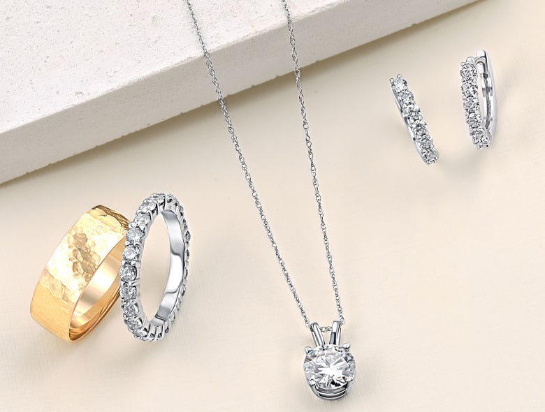 lab-grown diamond jewelry