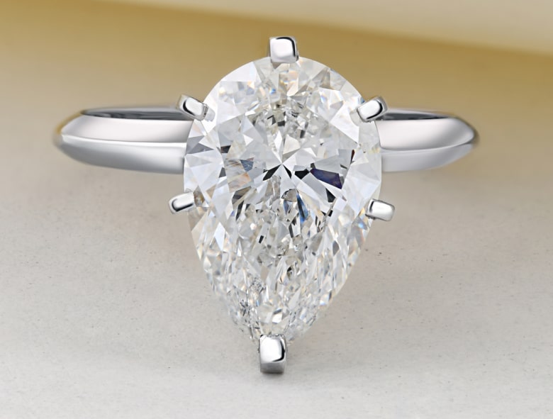 pear-shaped diamond engagement ring