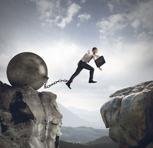 ball-chain-jump-chasm ball-chain-jump-chasm