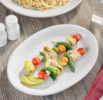 Yanco AC-812 12" x 8" Bright White Oval Coupe Platter