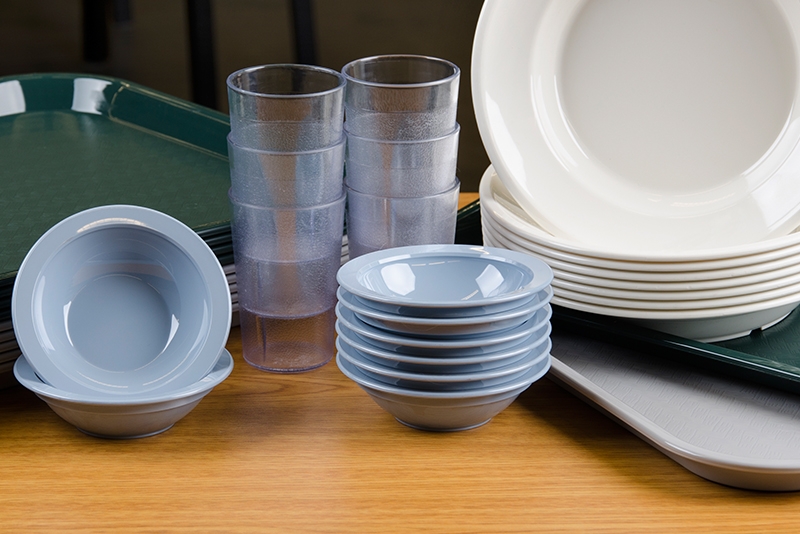 Plastic Dinnerware