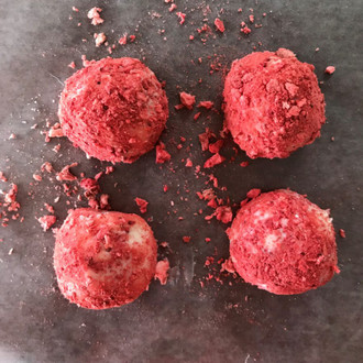  3 Ingredient Strawberry Truffles