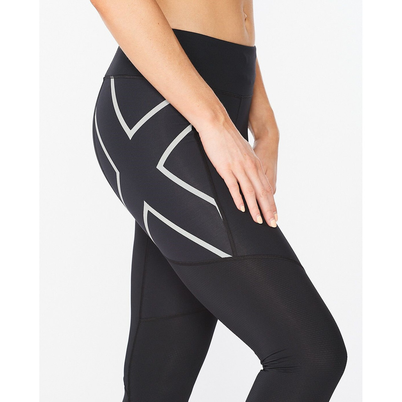 2XU Women's Aero Vent Mid-Rise 3/4 Compression Tight