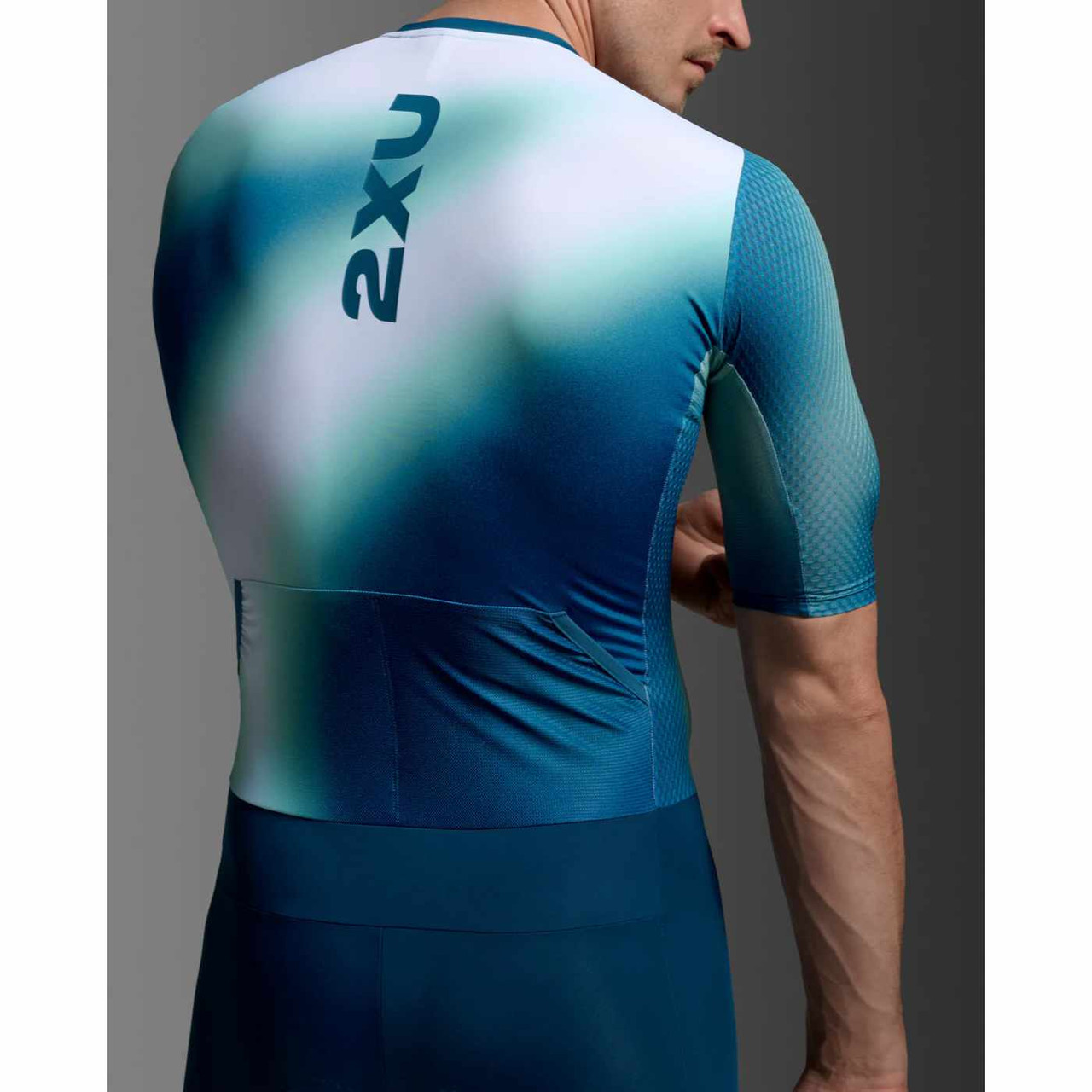 2XU Men's Aero Hex Sleeved Tri Suit - 2026