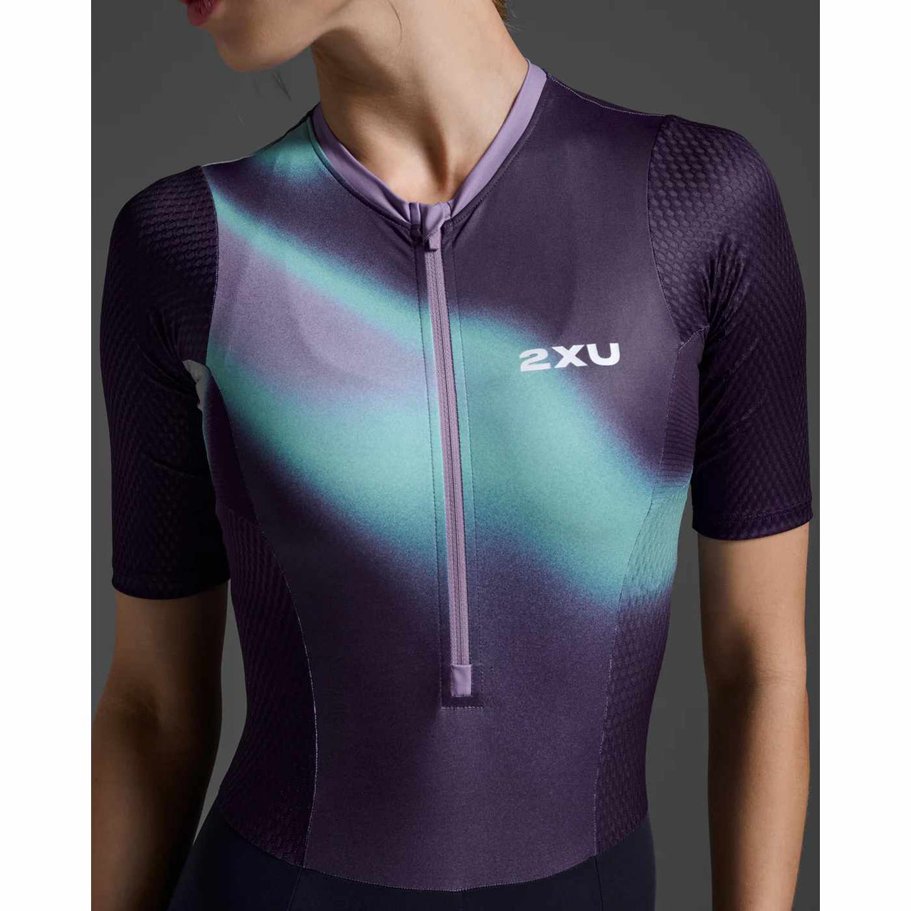 ウェア Teru\" 2XU Aero HEX Sleeved トライトップ BLACK | トライアスロンの