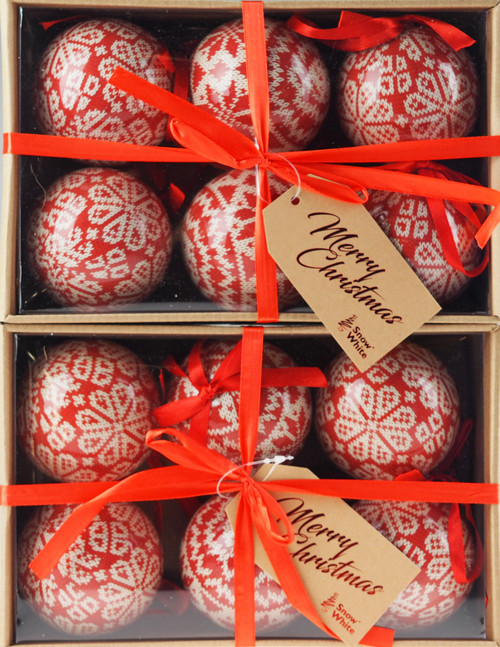 Set Of 12 Red White Nordic Scandinavian Christmas Tree Baubles Decorations