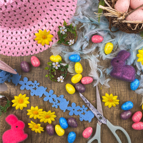Girls Make Your Own Easter Bonnet Hat Complete Kit - Blue Feathers