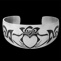Claddagh Pledge Bracelet - Solid .925 Silver  MG14001