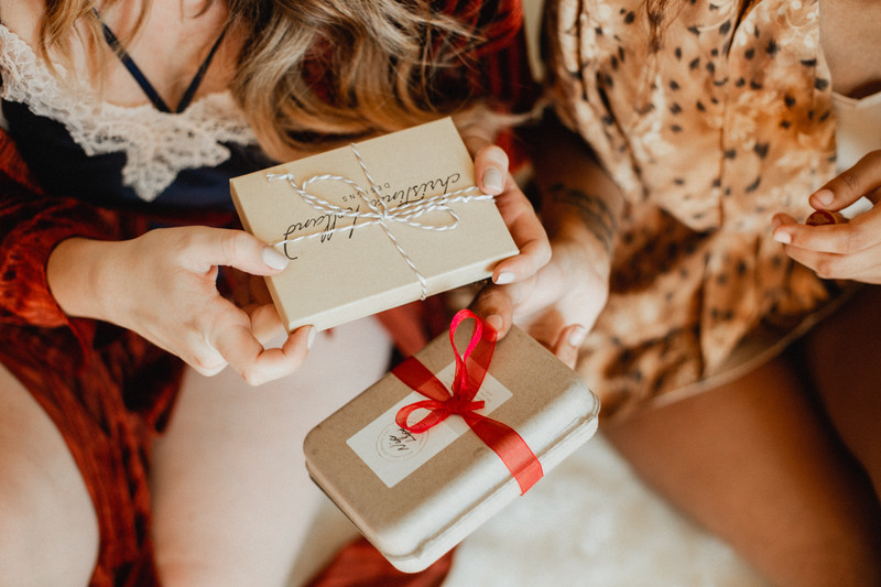 Top 10 Reasons Why Personalised Gifts Make Great Presents - The Fifth Design