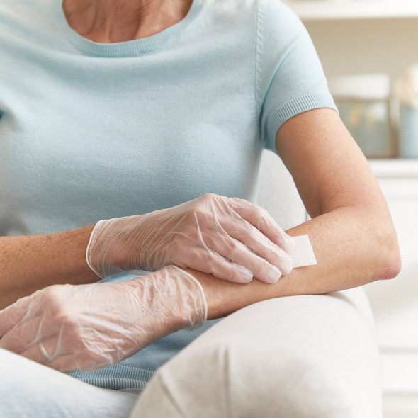 Exam Glove McKesson Medium NonSterile Vinyl Standard Cuff Length Smooth Clear Not Rated 1000/CS