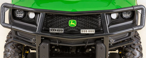 https://salesmanual.deere.com/sales/salesmanual/images/NA/utility_vehicles/features_attachment/xuv/bm26083_auxiliary_lights_mounted_brush_guard.jpg