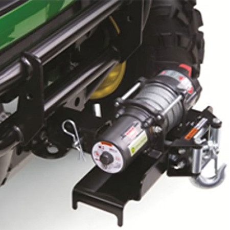 https://salesmanual.deere.com/sales/salesmanual/images/NA/utility_vehicles/features_attachment/xuv/buc10680_winch_450s.jpg