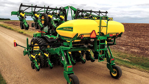 https://www.deere.com/assets/images/region-4/products/planting-equipment/1725_ccs_r4e008190_large_4a69f7e579eef3822f29d1e3af804fccb5586575.jpg