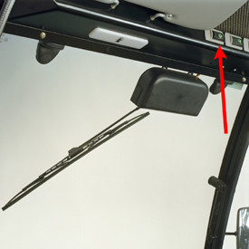 https://salesmanual.deere.com/sales/salesmanual/images/NA/utility_vehicles/features_attachment/xuv/120376_vgb10511_rocker_switch.jpg