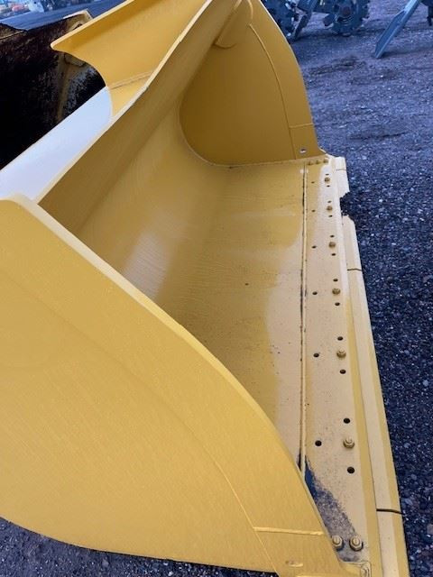 https://api.rdoequipment.com/api/EquipmentImage?imgID=16894374&filename=1_07_PXBUSGP302374_2.jpg