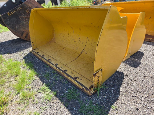 https://api.rdoequipment.com/api/EquipmentImage?imgID=23754880&filename=1_Z096535---01.jpg