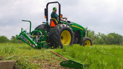 https://www.deere.com/assets/images/region-4/products/hay-and-forage/hay-and-forage-mowing-equipment/sickle-bar-mowers/frontier-sb31/sb31_series_sickle_bar_mower_535941_large_c8403453219dd88368eba06412232a8487e04fdc.jpg
