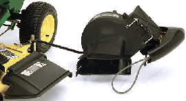 https://salesmanual.deere.com/sales/salesmanual/images/NA/lawn_equipment/features_attachment/gx_300_2004/gx300aa2.gif