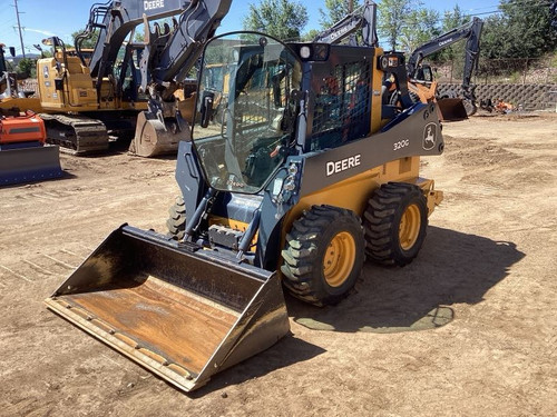 https://api.rdoequipment.com/api/EquipmentImage?imgID=23918192&filename=1_Z260935---01.jpg