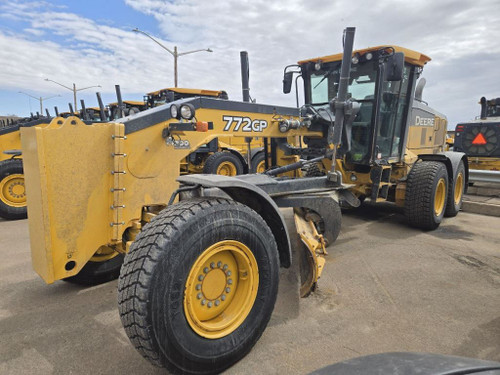 https://api.rdoequipment.com/api/EquipmentImage?imgID=22769673&filename=1_Z008449---03.jpg