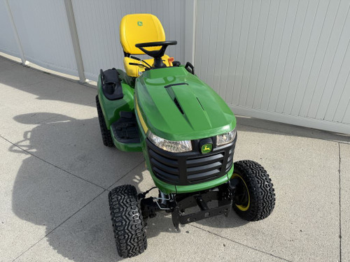 https://api.rdoequipment.com/api/EquipmentImage?imgID=23605576&filename=1_X738-(21).jpg