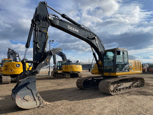https://api.rdoequipment.com/api/EquipmentImage?imgID=22027395&filename=1_H83671---01.jpg