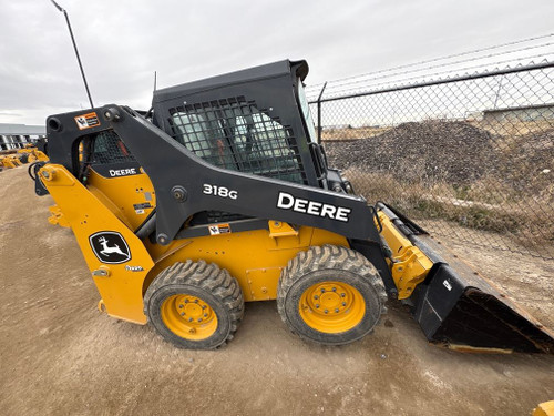 https://api.rdoequipment.com/api/EquipmentImage?imgID=22430525&filename=1_H87040---01.jpg