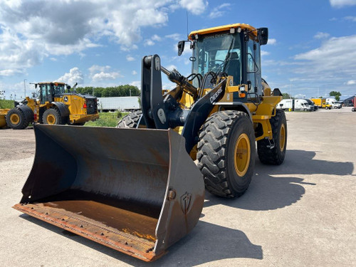 https://api.rdoequipment.com/api/EquipmentImage?imgID=23374446&filename=1_X066630---01.jpg