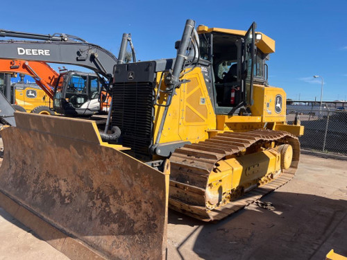 https://api.rdoequipment.com/api/EquipmentImage?imgID=21960934&filename=1_X368943---01.jpg