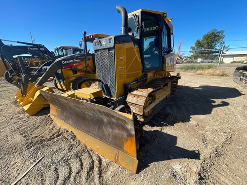 https://api.rdoequipment.com/api/EquipmentImage?imgID=21585313&filename=1_X388360---01.jpg
