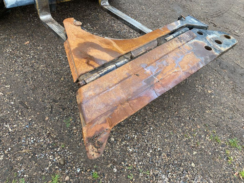https://api.rdoequipment.com/api/EquipmentImage?imgID=18237499&filename=1_20240729_142118018_iOS.jpg