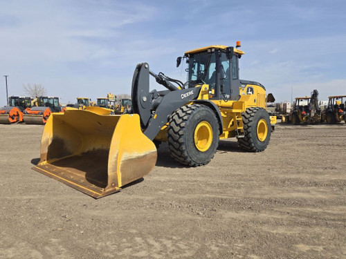 https://api.rdoequipment.com/api/EquipmentImage?imgID=23055803&filename=1_X944894---3.jpg
