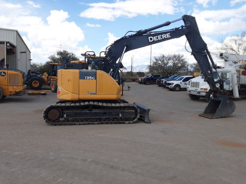 https://api.rdoequipment.com/api/EquipmentImage?imgID=21563641&filename=1_20250911_135438.jpg