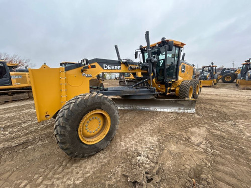 https://api.rdoequipment.com/api/EquipmentImage?imgID=22056286&filename=1_Z004556---01.jpg