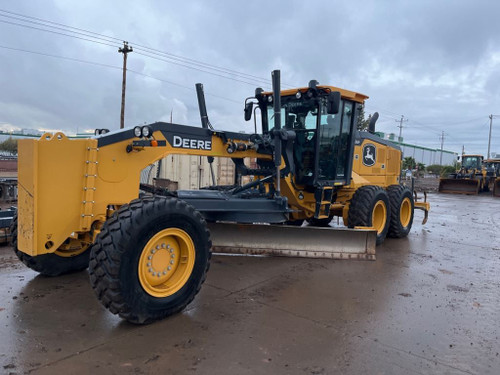 https://api.rdoequipment.com/api/EquipmentImage?imgID=21867177&filename=1_Z012370---01.jpg