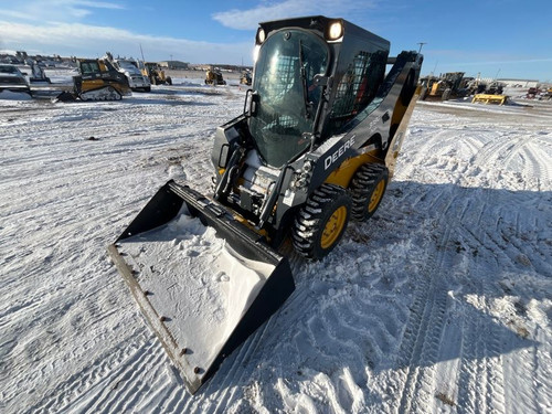 https://api.rdoequipment.com/api/EquipmentImage?imgID=22526649&filename=1_Z032099---01.jpg