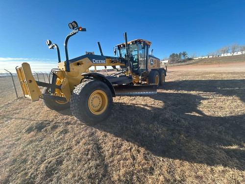 https://api.rdoequipment.com/api/EquipmentImage?imgID=22370161&filename=1_Z084221---01.jpg